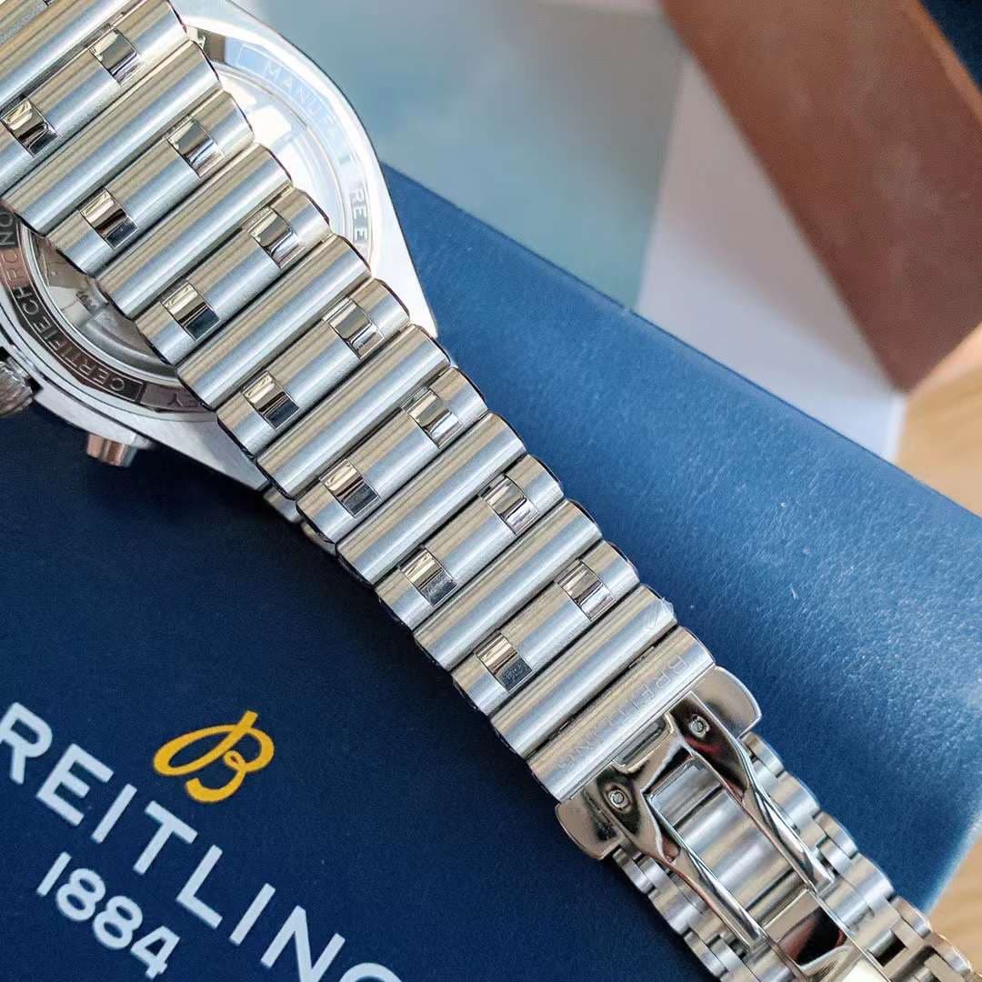 Breitling Chronomat B01 AB0134101C1A1
