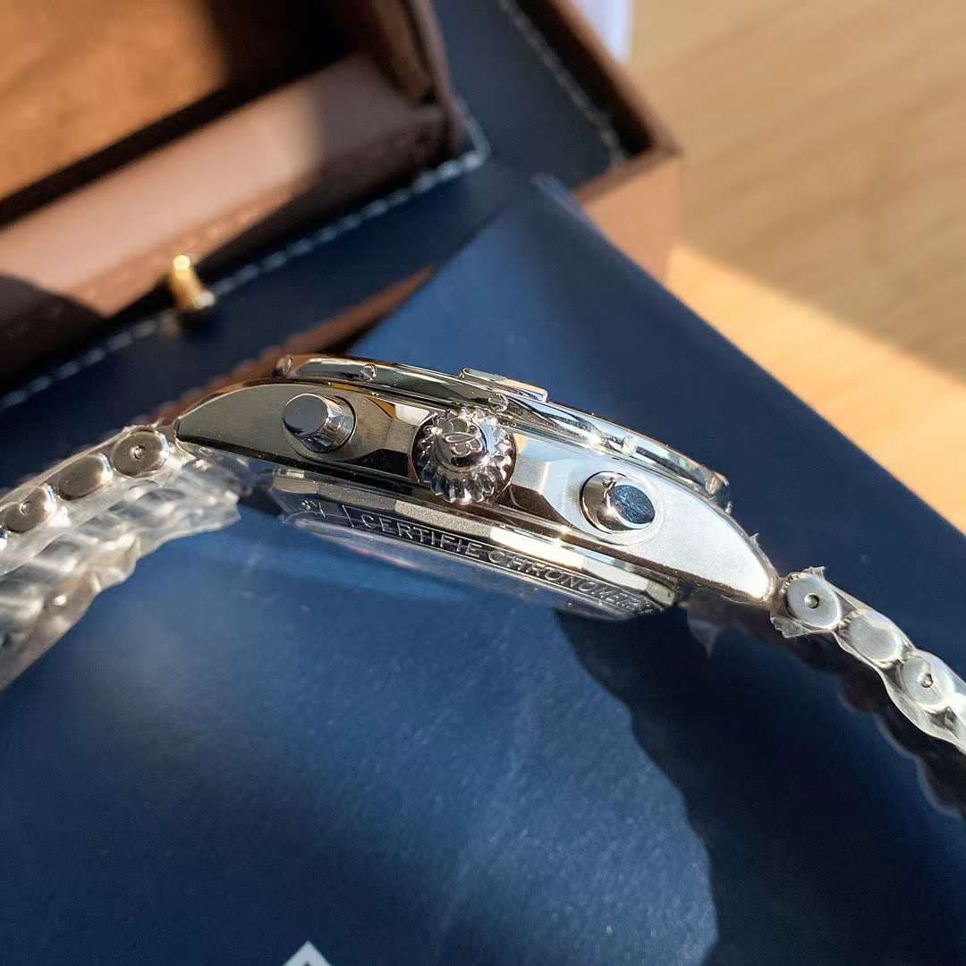 Breitling Chronomat B01 AB0134101C1A1