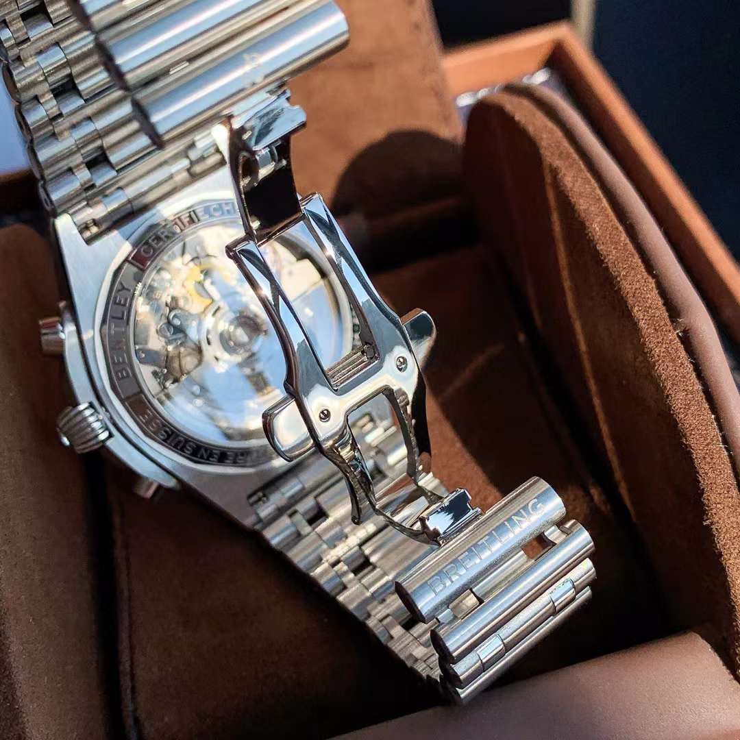 Breitling Chronomat B01 AB0134101C1A1