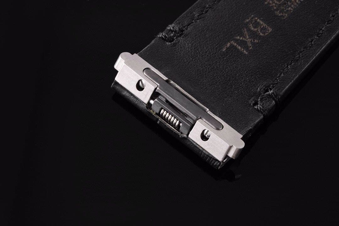 Santos De Cartier  BlaCK