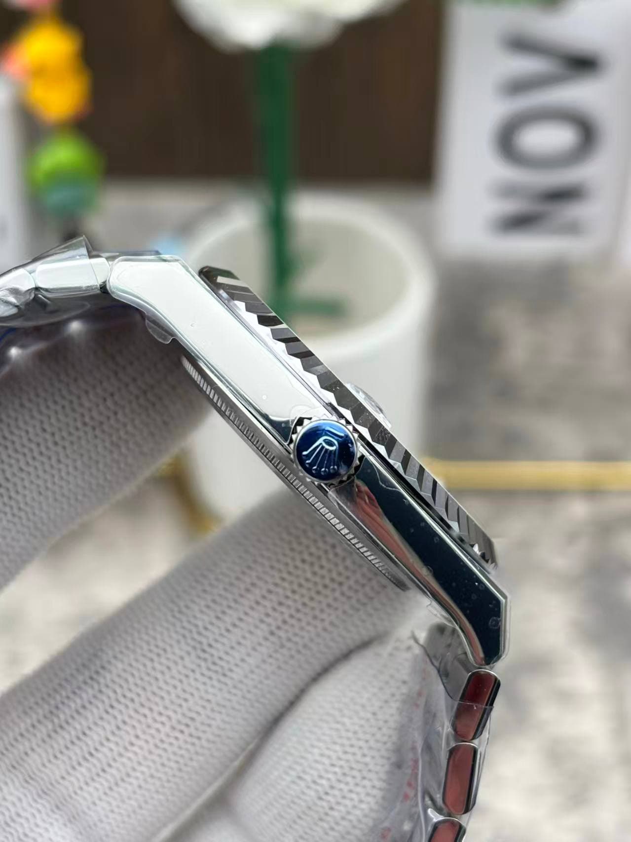 Rolex Land-Dweller